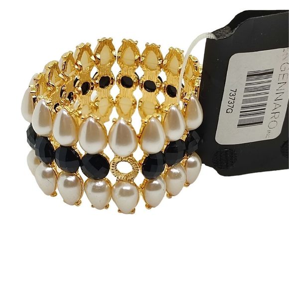 New York and Company Bracelet - Picture 1 of 3